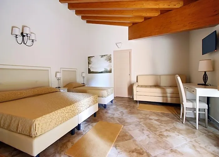 Borghesi Hotel Corte dei Cortesi